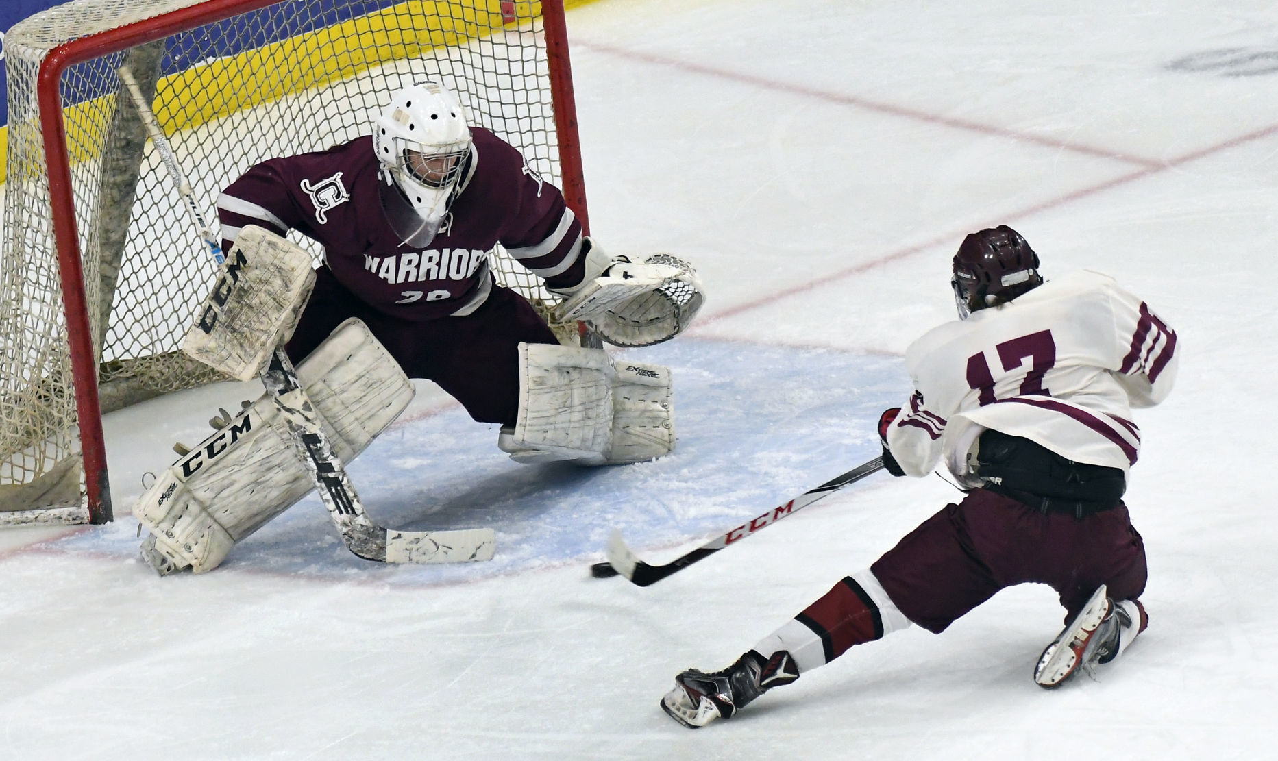 Auburn Clinton Hockey 4.JPG